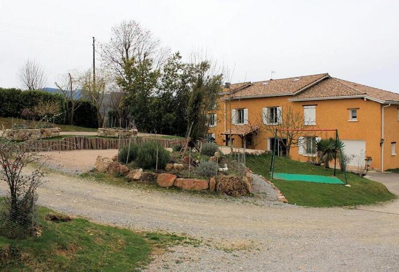 스탠다드 룸 산 전망, Lèdre