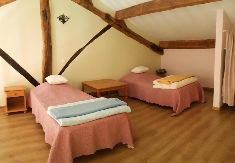 패밀리 룸 가든 전망, Lèdre