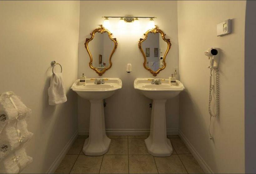 スイート, Au Coeur De Saint Sauveur