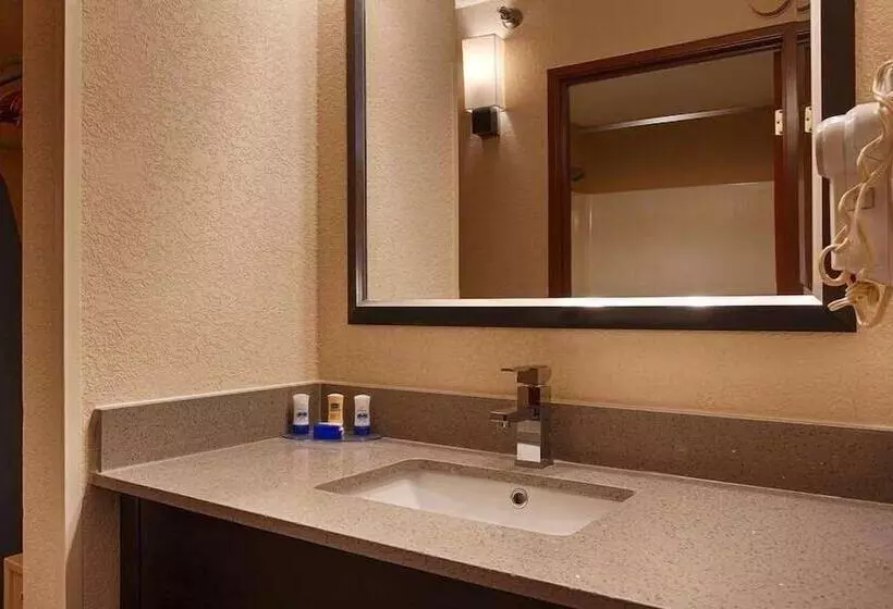 ２ダブルベッドのスタンダードルーム, Days Inn By Wyndham Indiana Pa Near Iup