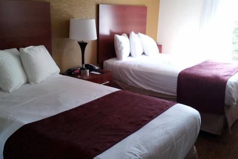 ２ダブルベッドのスタンダードルーム, Days Inn By Wyndham Indiana Pa Near Iup