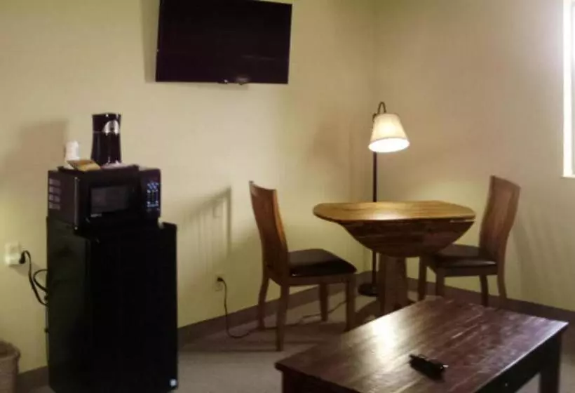 スタンダードルーム, Quality Inn & Suites Warren
