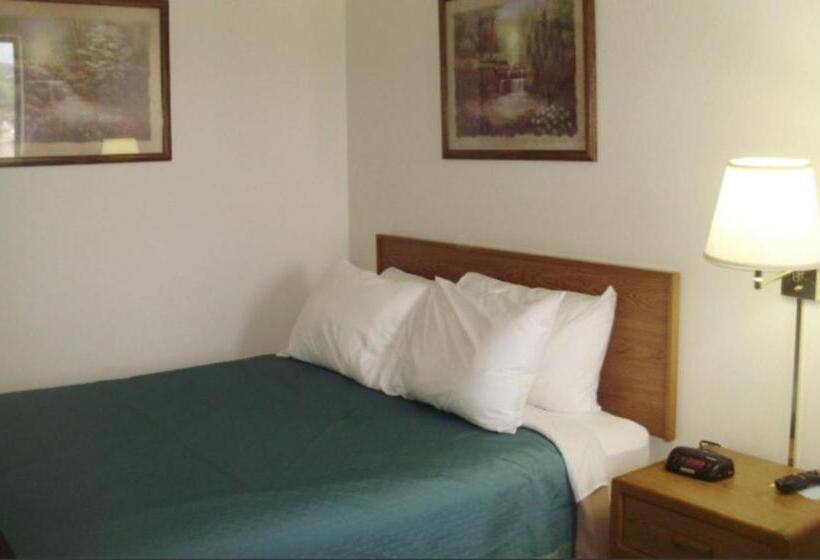 חדר סטנדרט, Quality Inn & Suites Warren