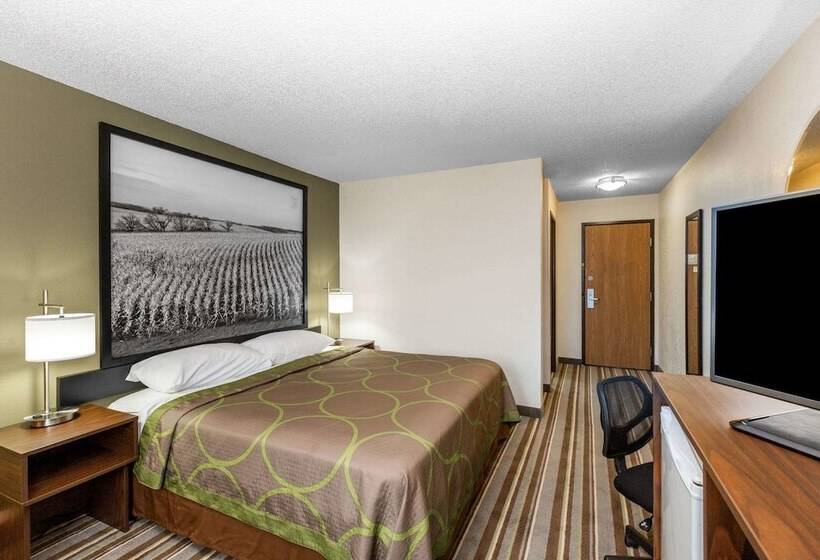 חדר סטנדרט מותאם לאדם עם מוגבלויות, Super 8 By Wyndham Storm Lake