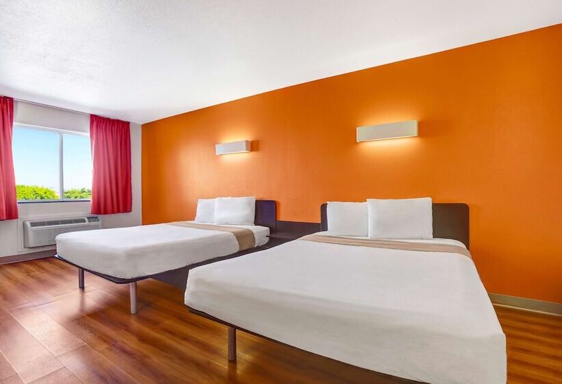 Номер Стандарт 2 Двуспальные Кровати, Motel 6apache Junction, Az