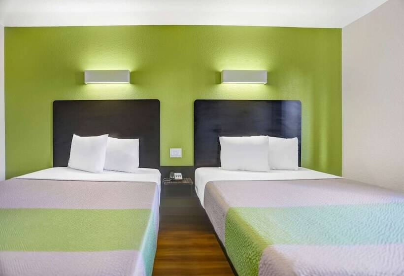 غرفه قياسيه سريرين مزدوجين, Motel 6silver City, Nm