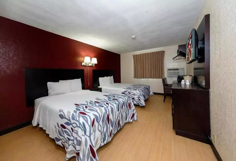 ２ダブルベッドのスタンダードルーム, Red Roof Inn Jacksonville  Cruise Port