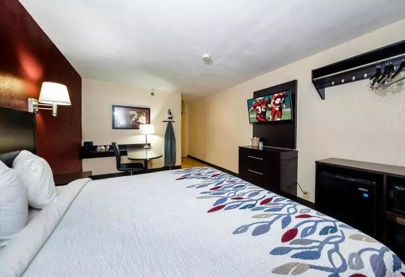 キングサイズベッドのスーペリアルーム, Red Roof Inn Jacksonville  Cruise Port