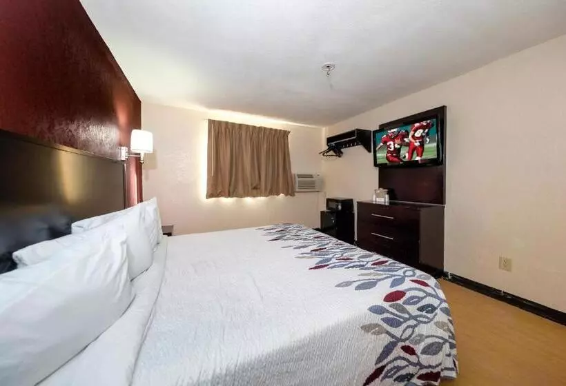 キングサイズベッドのスタンダードルーム, Red Roof Inn Jacksonville  Cruise Port