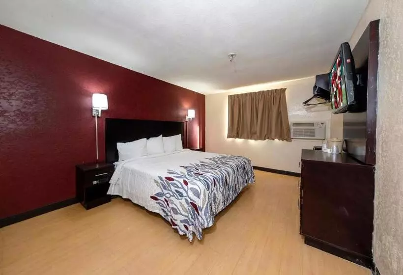 キングサイズベッドのスタンダードルーム, Red Roof Inn Jacksonville  Cruise Port