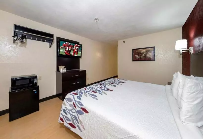 身障者適用キングサイズベッドルーム, Red Roof Inn Jacksonville  Cruise Port