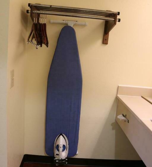 キングサイズベッドのスタンダードルーム, Super 8 By Wyndham Dublin