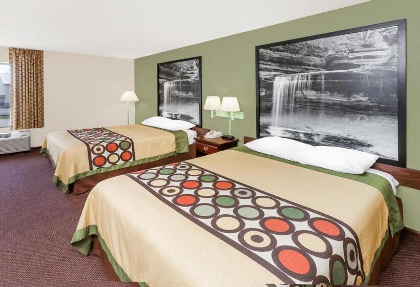 スタンダードスタジオ, Super 8 By Wyndham Lincoln