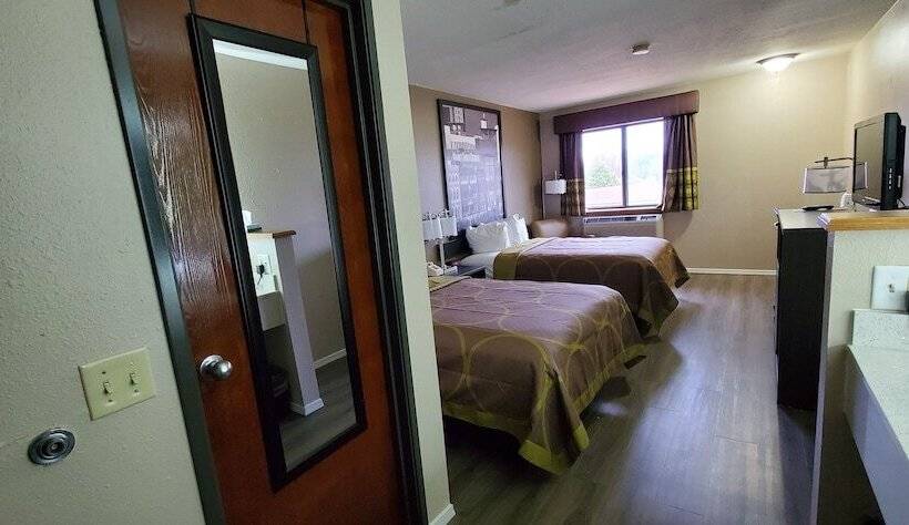 Номер Стандарт 2 Двуспальные Кровати, Super 8 By Wyndham Paris