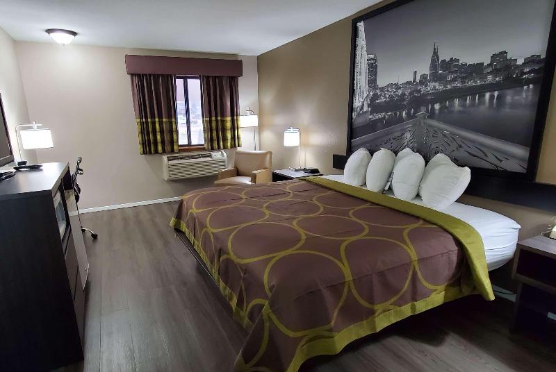 キングサイズベッドのスタンダードルーム, Super 8 By Wyndham Paris