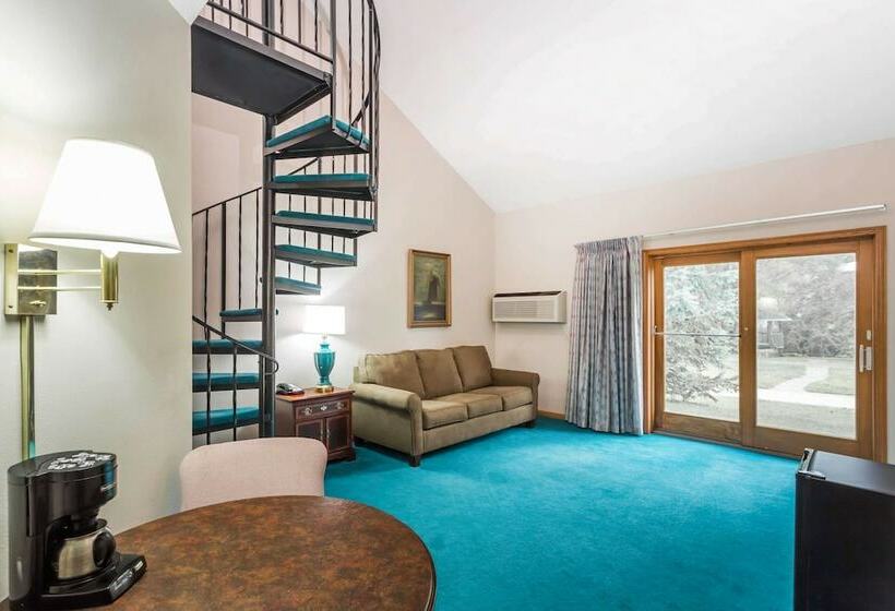 جناح ديلوكس, Super 8 By Wyndham Platteville