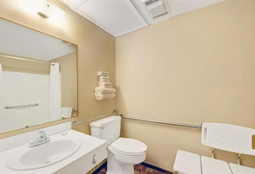 غرفة قياسية لذوى الاحتياجات الخاصة, Super 8 By Wyndham Shelbyville