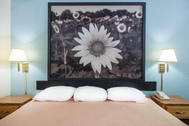 Стандартный Номер Кровать Кинг, Super 8 By Wyndham Thurmont