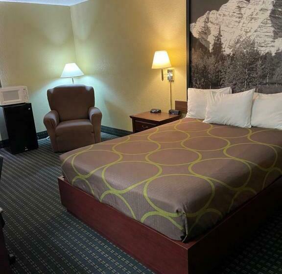 标准间, Super 8 By Wyndham Trinidad