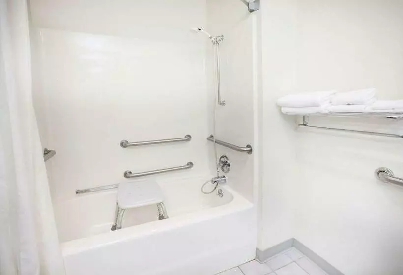 デラックスルーム, Super 8 By Wyndham West Branch