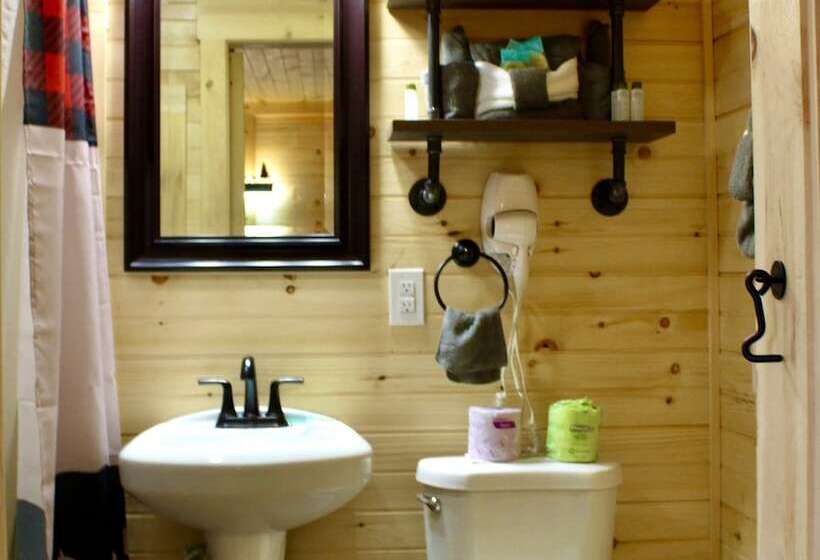 スイート, The Sundowner On Lake George