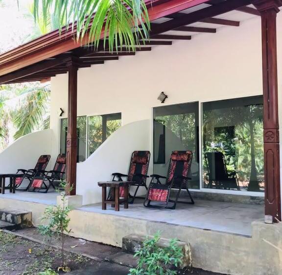 스탠다드 트리플 룸 가든 전망, La Dolce Vita