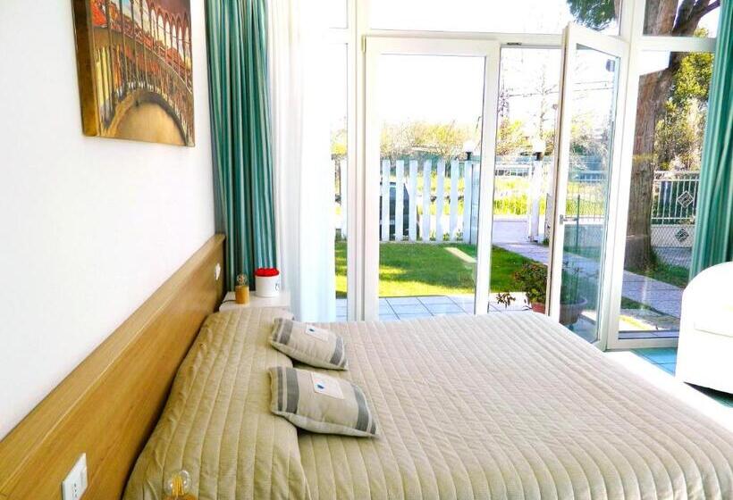 اتاق استاندارد با چشمانداز باغ, Villa Marina