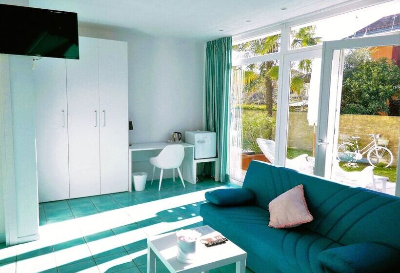 اتاق استاندارد با چشمانداز باغ, Villa Marina