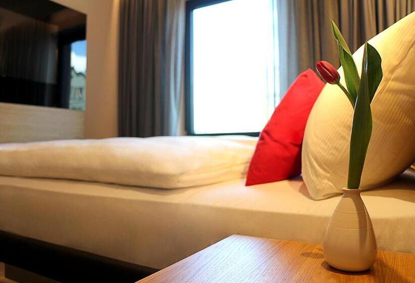 스탠다드 룸, Ginn City And Lounge Ravensburg