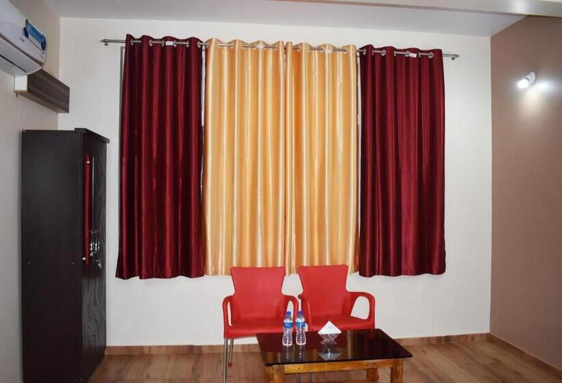 高级大房间, Viraz Valley