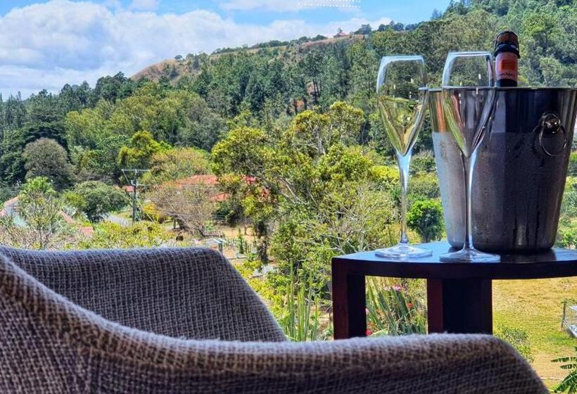 标准工作室, Villa Alejandro