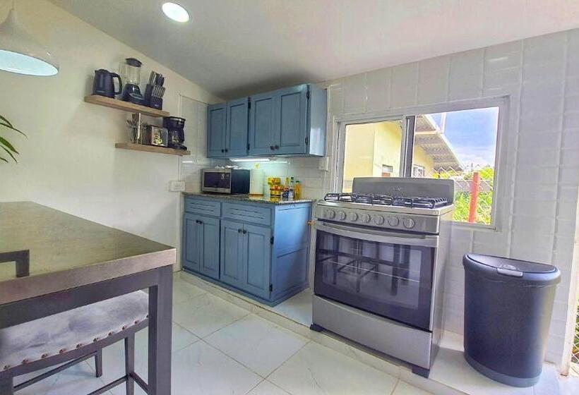 2间卧室的房子, Villa Alejandro