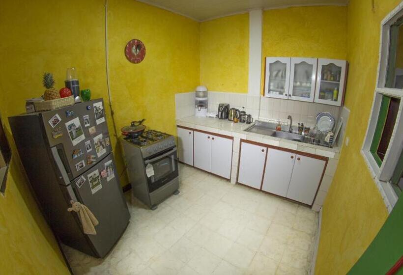 이코노미 룸, Kimaná Hostal