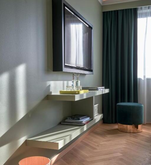 اتاق راحتی, Gekko House, Frankfurt, A Tribute Portfolio