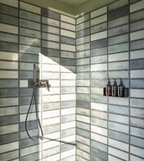 اتاق راحتی, Gekko House, Frankfurt, A Tribute Portfolio