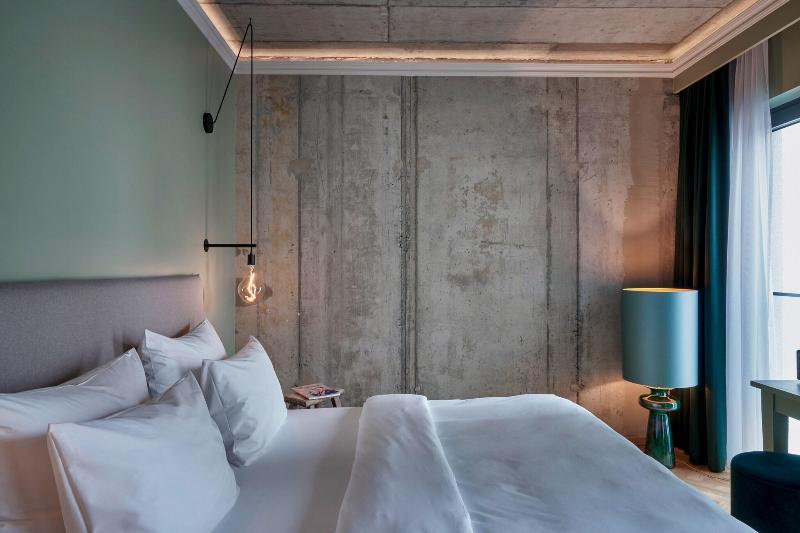 اتاق پرمیوم, Gekko House, Frankfurt, A Tribute Portfolio