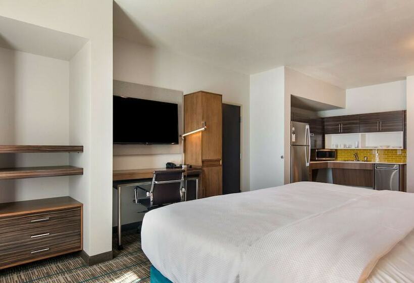 스위트, Mainstay Suites East Camden