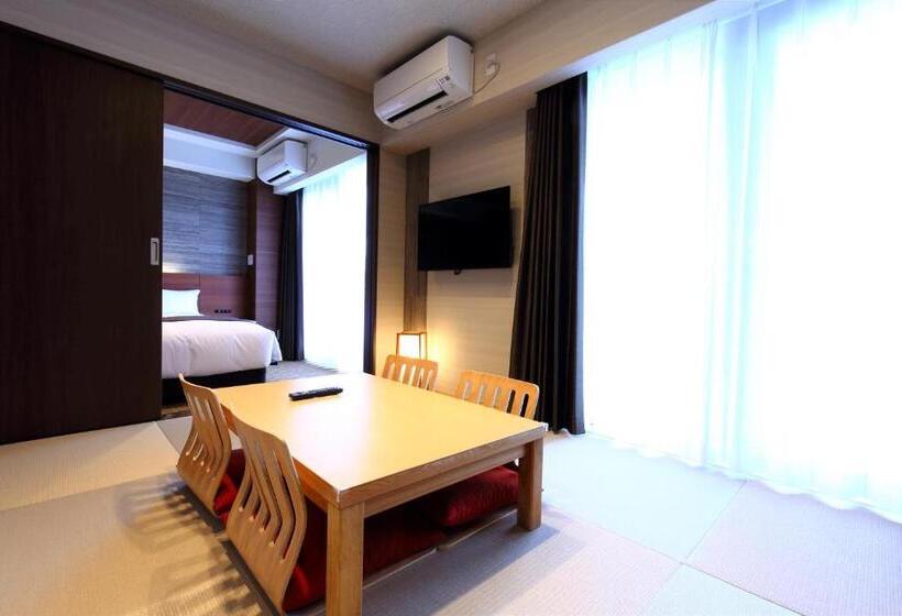 Quarto Familiar, Luxcare