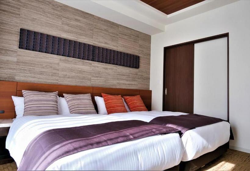 Quarto Deluxe, Luxcare
