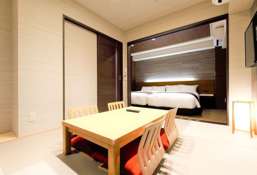 Quarto Familiar, Luxcare