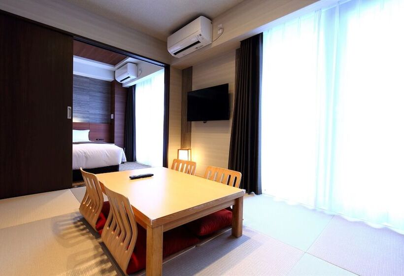 غرفة عائلية, Luxcare