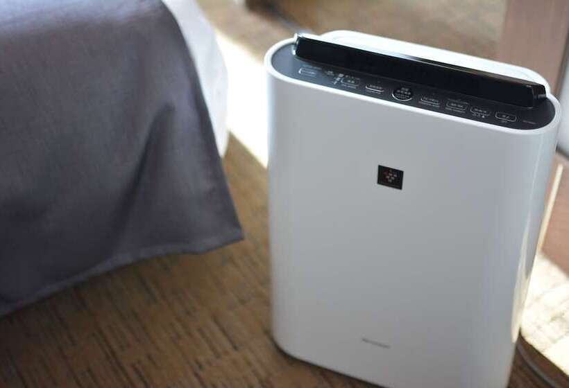 غرفة عائلية, Luxcare