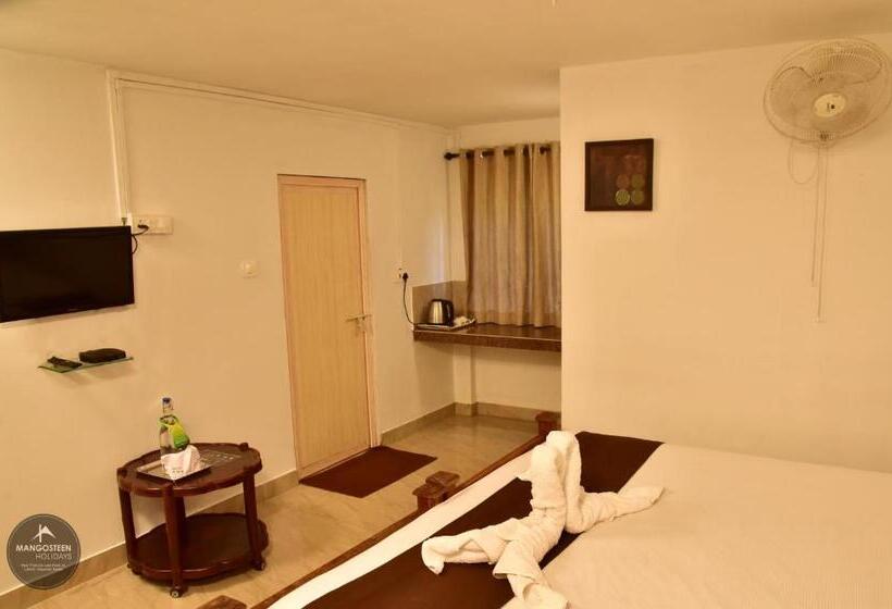 Номер Стандарт, Mangosteen Holidays