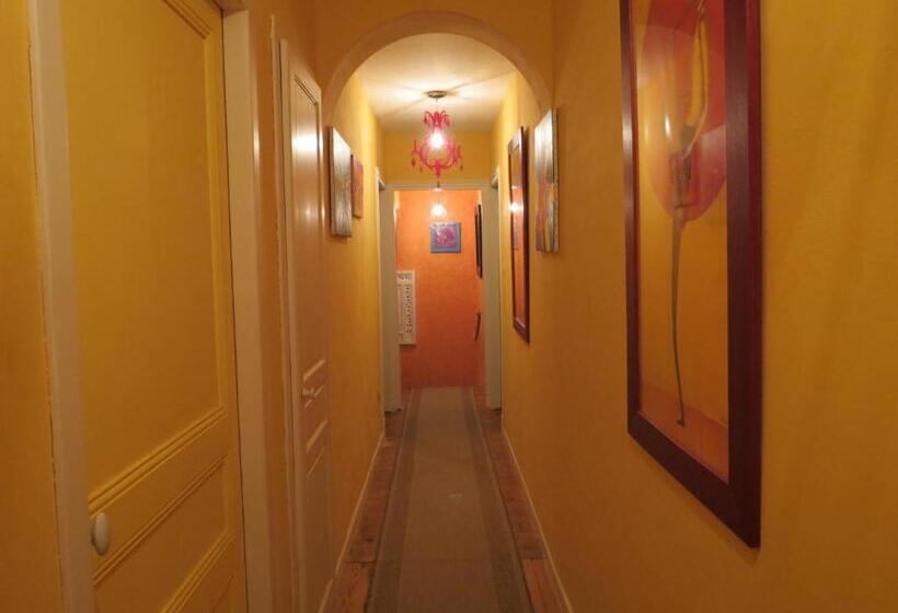 ガーデンビュースタンダードルーム, Domaine Du Siestou