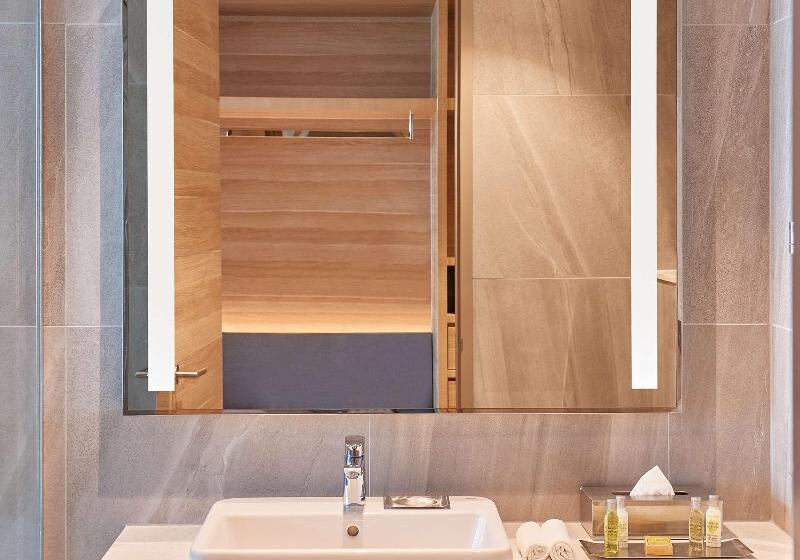 带大床的标准间, Doubletree By Hilton Perth Waterfront