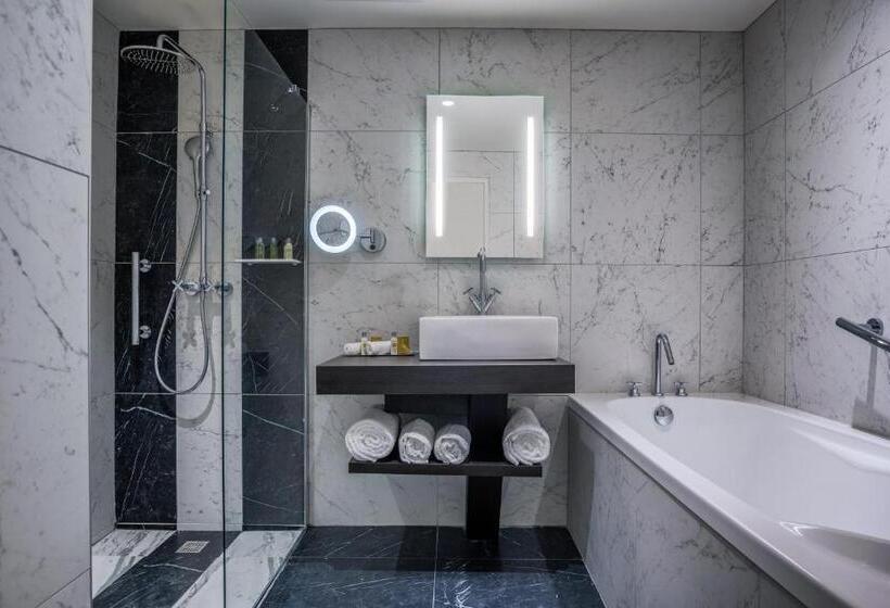 غرفة سوبيريور مطلة على المدينة, Du Roi & Spa By Sowell Collection