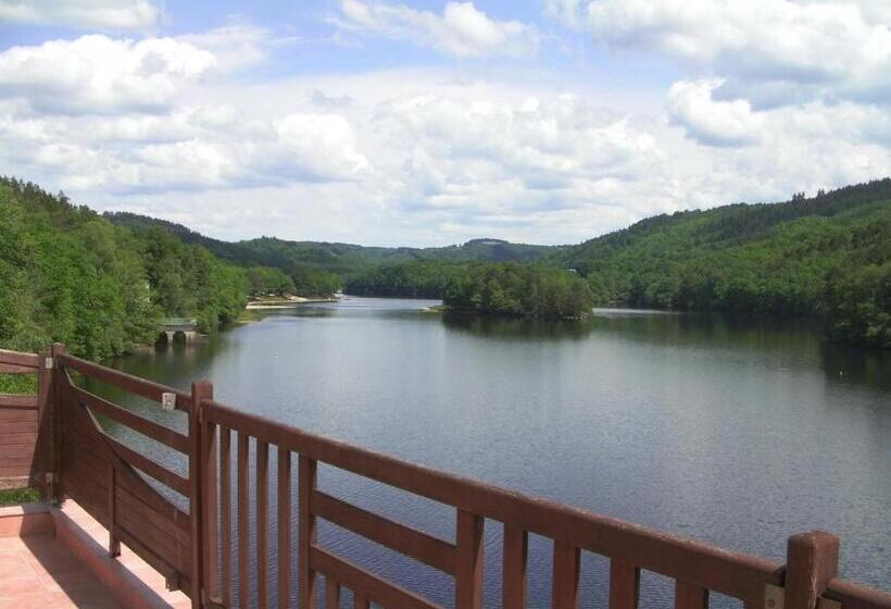 חדר סטנדרט נוף לאגם, Hôtel Du Lac