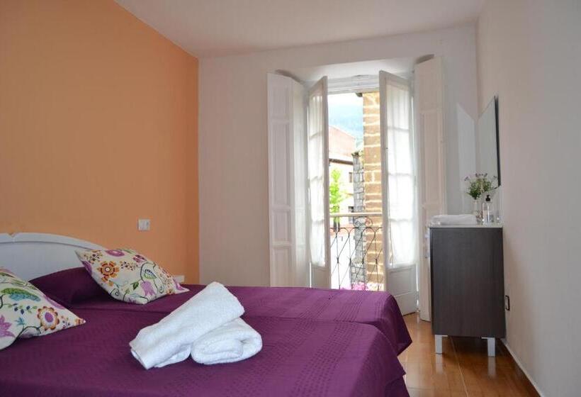 חדר סטנדרט חדר אמבטיה משותף, Albergue Valle Nonaya   Hostel