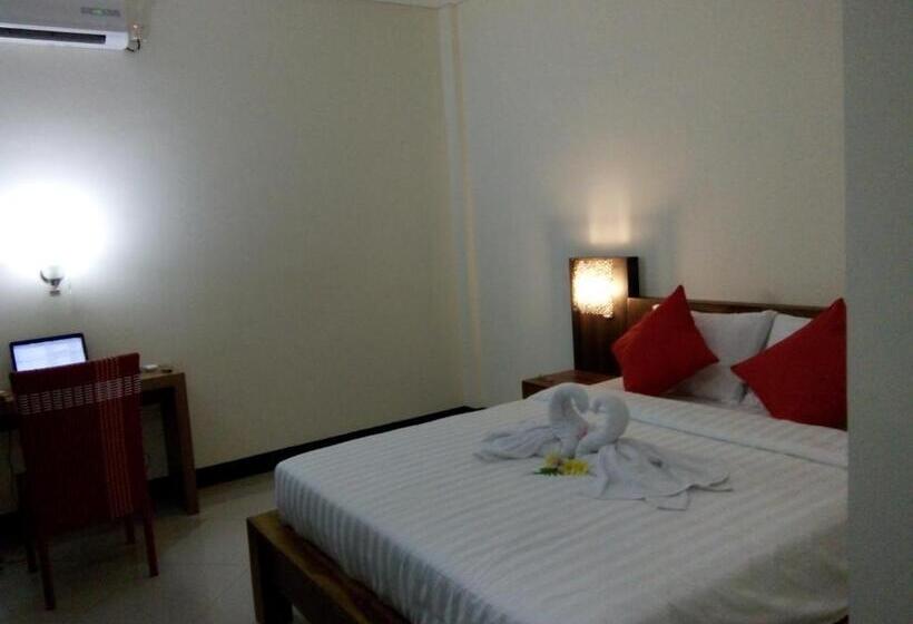 Pokój Deluxe z Balkonem, Indraprastha 2 Bungalow