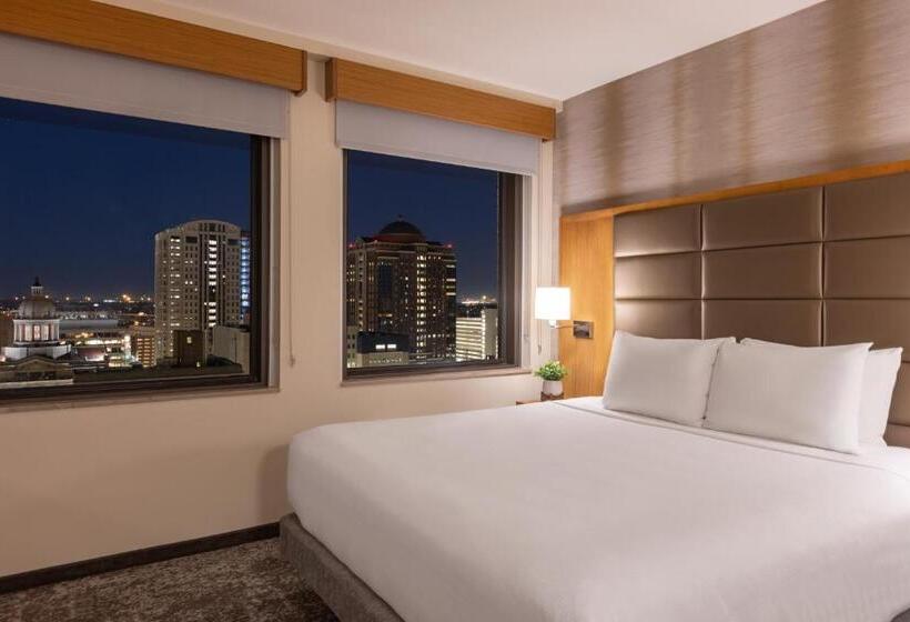 חדר סטנדרט עם מיטת קינג, Hyatt Place Houston Downtown